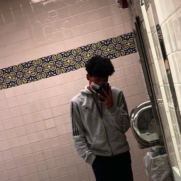 Meet your Posher, Mario - Picture 1 of 1